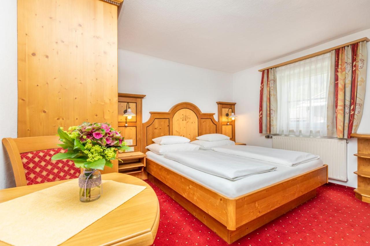 Fruehstueckspension Klinglhub Flachau Bagian luar foto