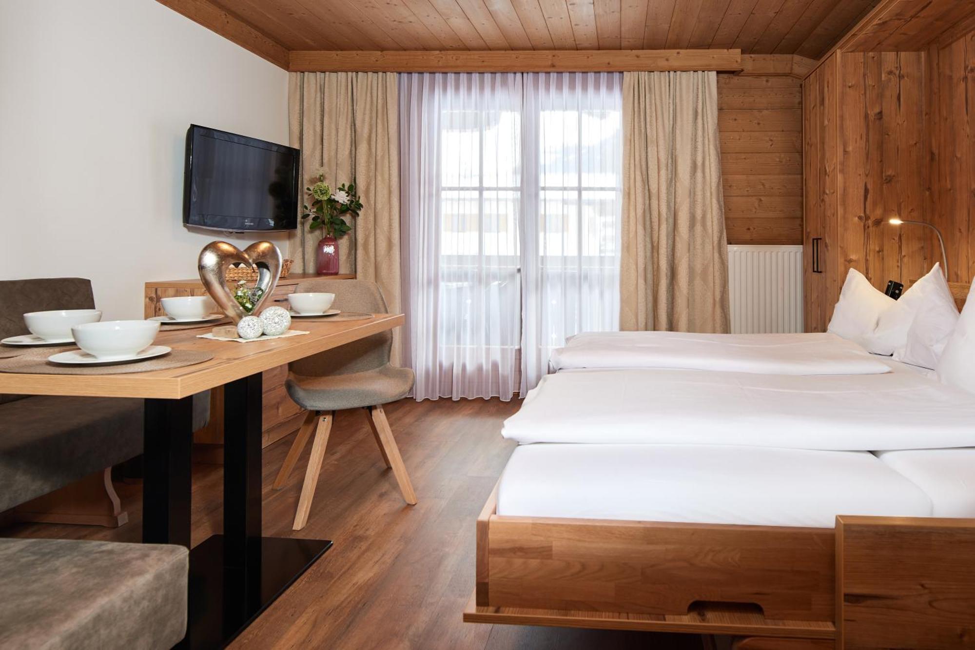 Fruehstueckspension Klinglhub Flachau Bagian luar foto